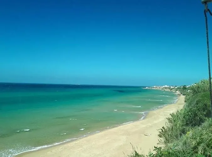 Konukevi Nefeli Agios Georgios (Corfu)