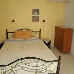 Nefeli 4*