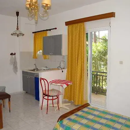 Guest house Nefeli 2*