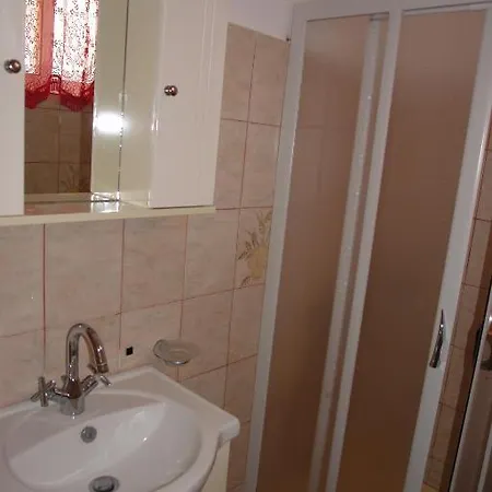 Nefeli Guest house