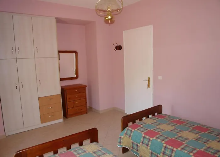 Nefeli Casa de hóspedes 4*