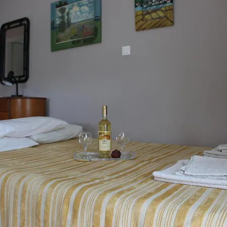 Nefeli Pensionat Agios Georgios (Corfu)