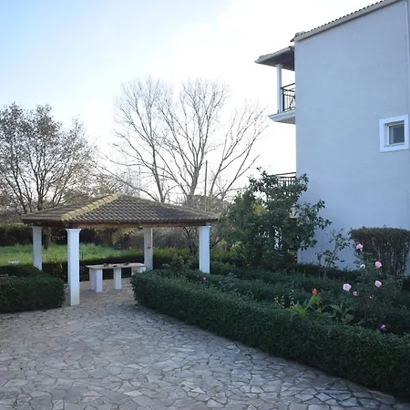 بيت ضيافة Nefeli