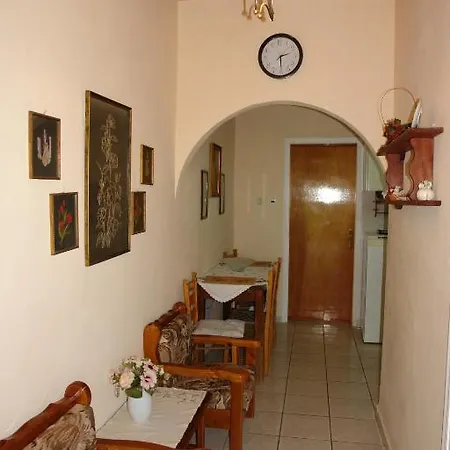 Nefeli Pensionat Agios Georgios (Corfu)