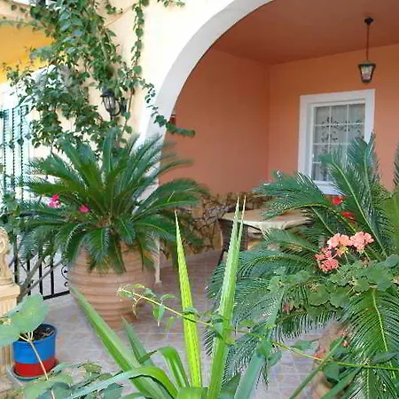 بيت ضيافة Nefeli