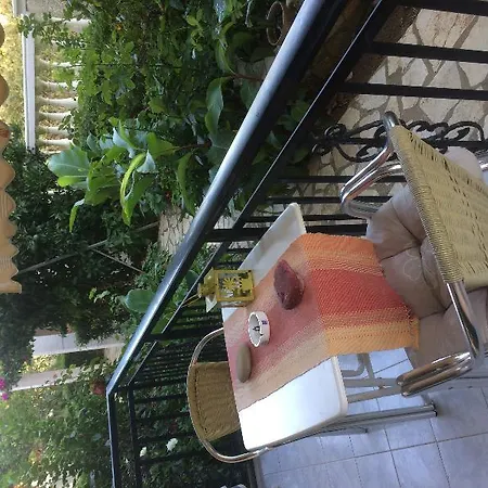 Pensionat Nefeli Agios Georgios (Corfu)