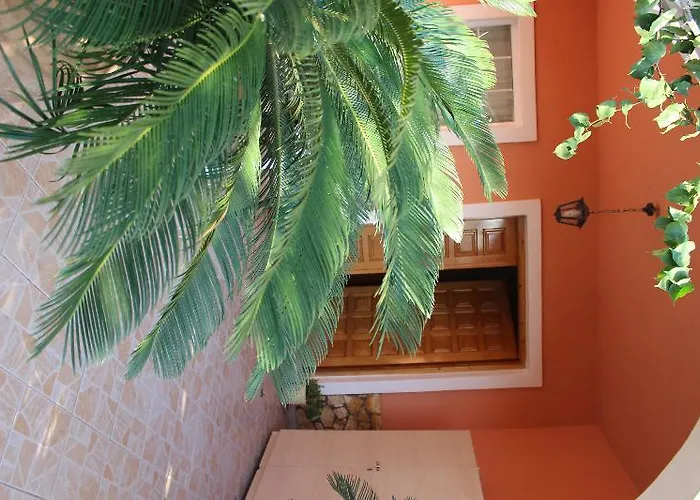 Pensión Nefeli Agios Georgios (Corfu)