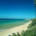 Πανσιόν Nefeli Άγιος Γεώργιος