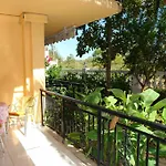 Nefeli Πανσιόν Άγιος Γεώργιος