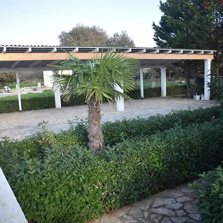 Nefeli Pensión 4*