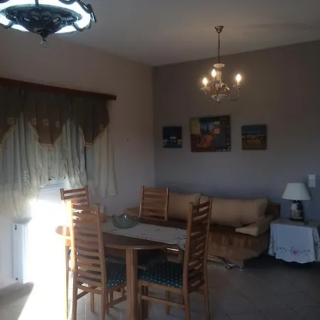 Nefeli 4*